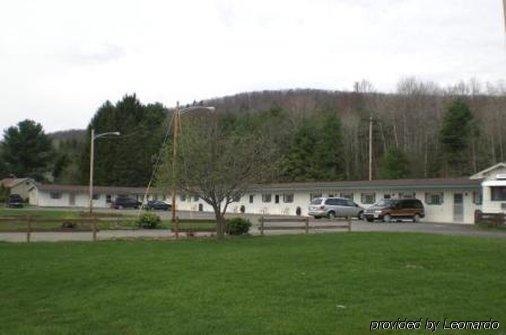 Budget Inn Wellsville Екстериор снимка